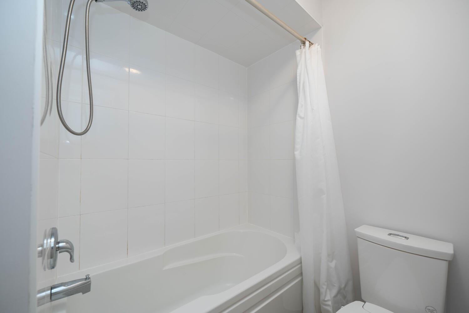48 Robb Thompson Rd