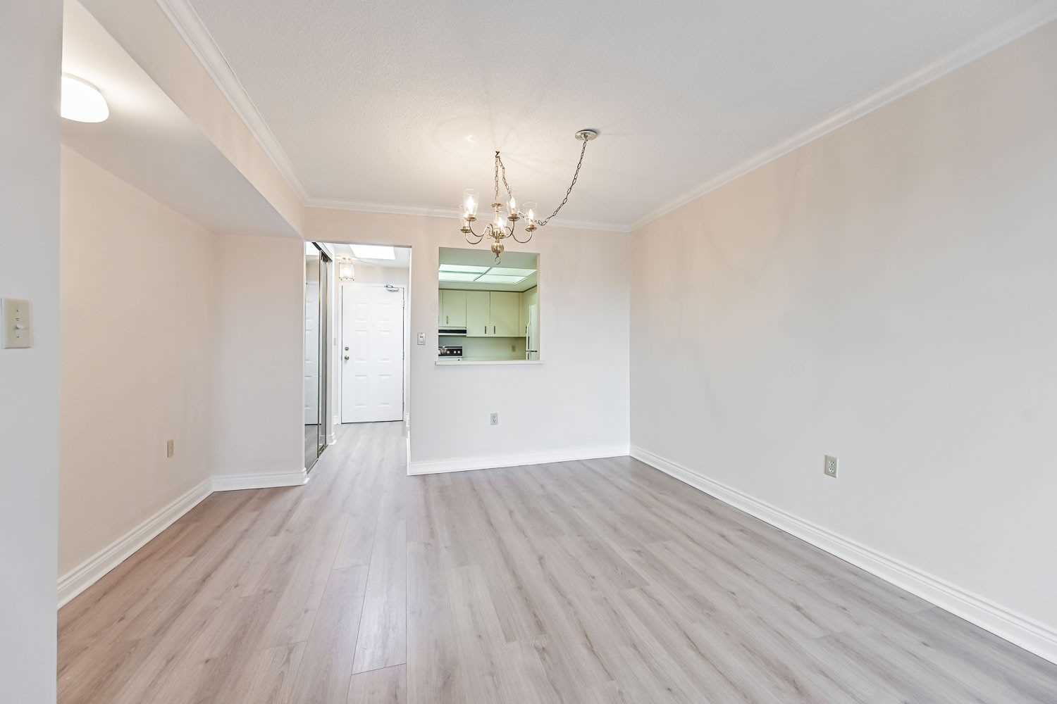 100 Anna Russell Way, #Ph19