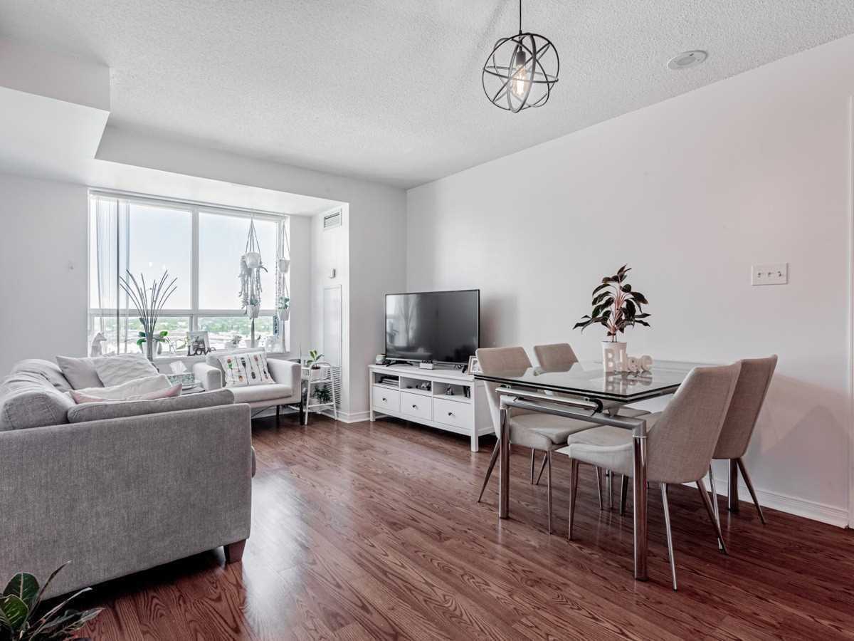 39 Oneida Crescent, #1115