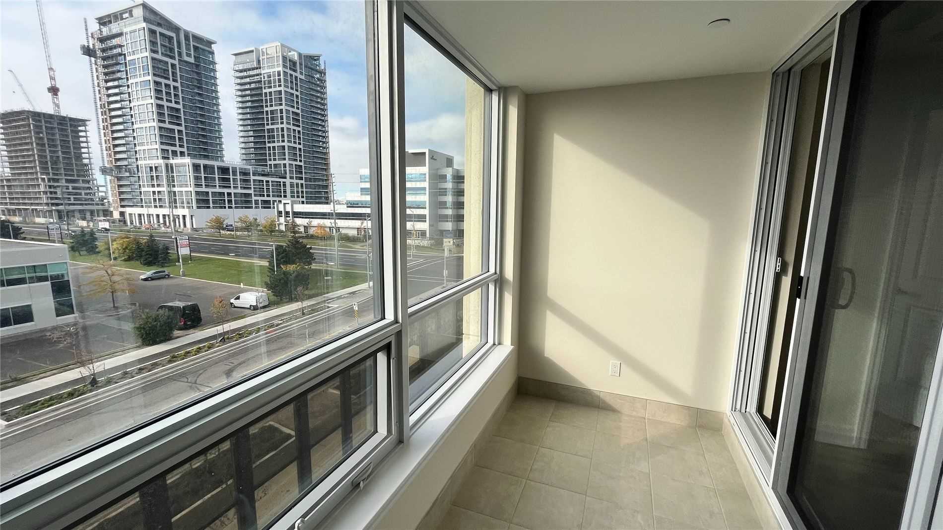 9075 Jane St, #407