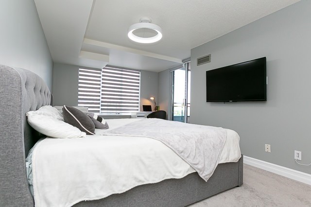 310 Red Maple Road, #309