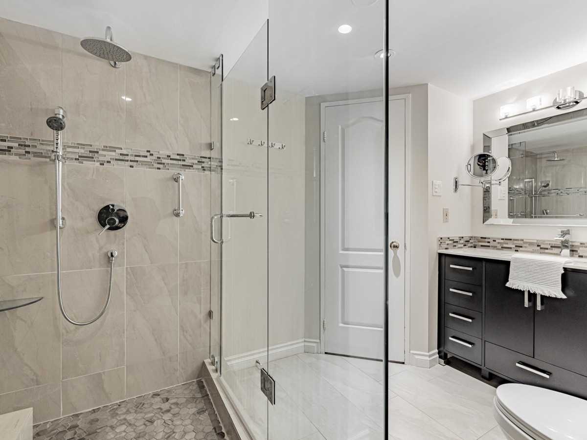 7 Townsgate Drive #1408