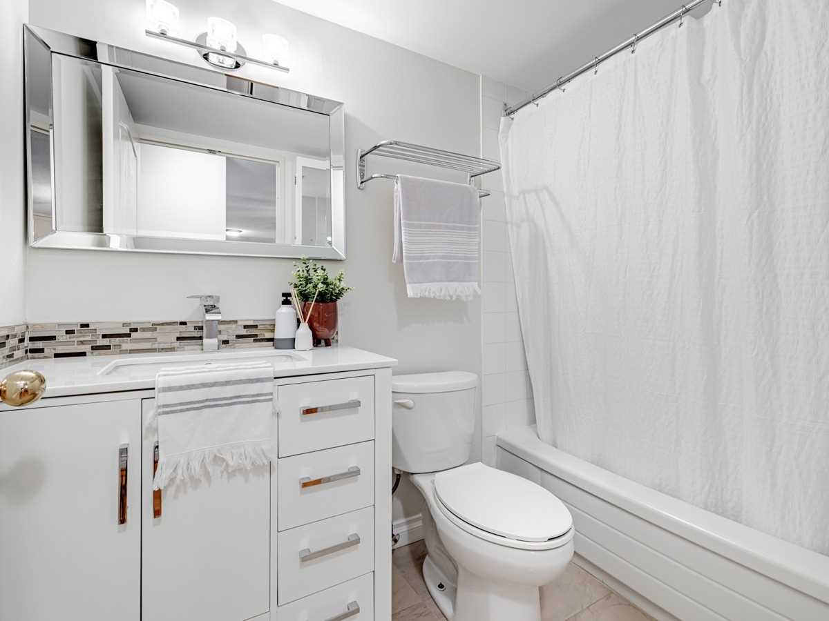 7 Townsgate Drive #1408