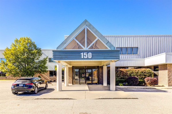 150 Pony Dr, Newmarket