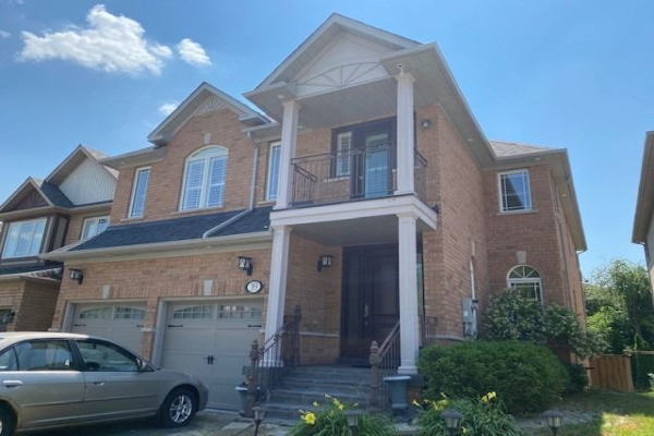 39 Sandbanks Dr, Richmond Hill