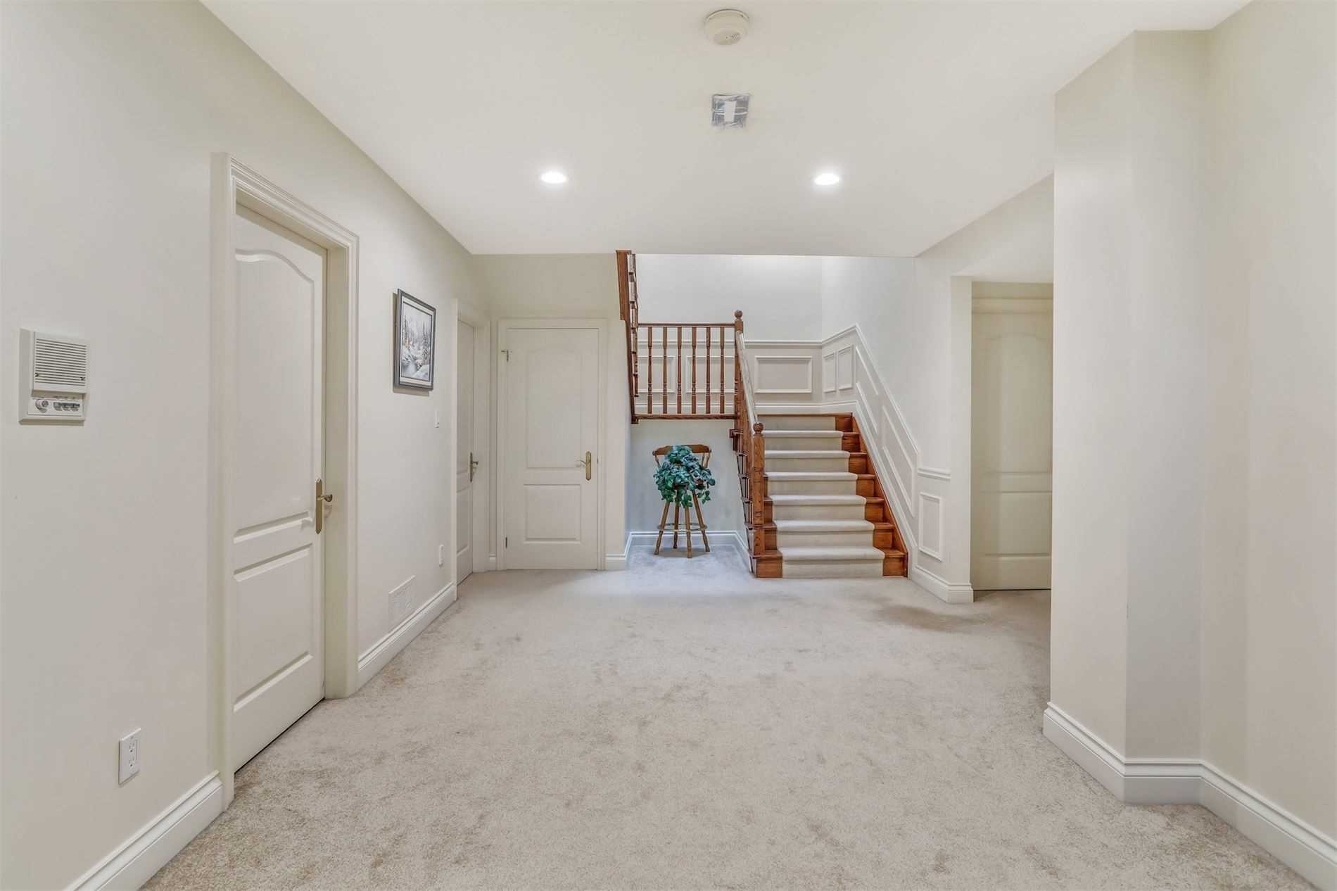 3 Tivoli Ave