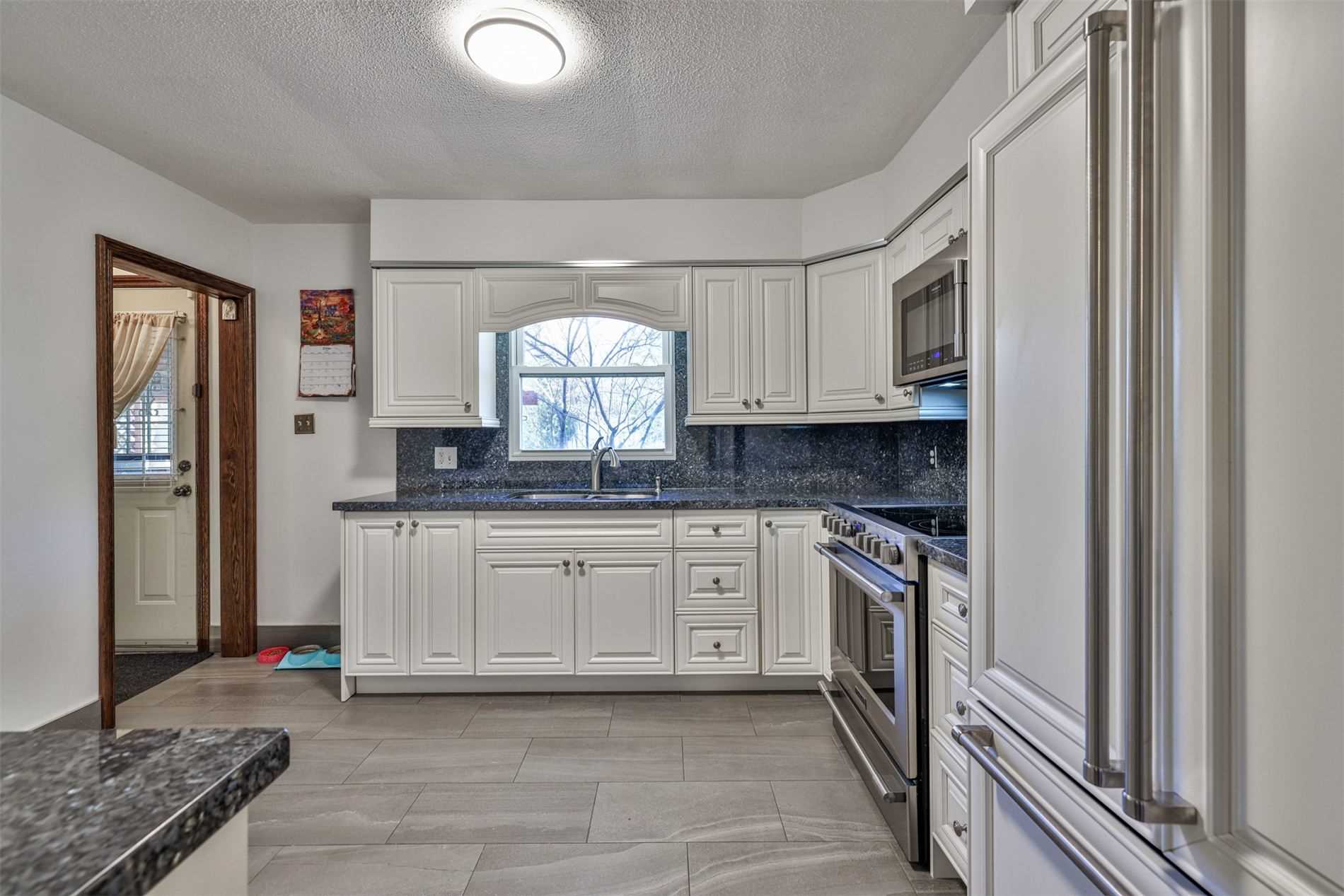 Listing N5822074 - Large Photo # 28