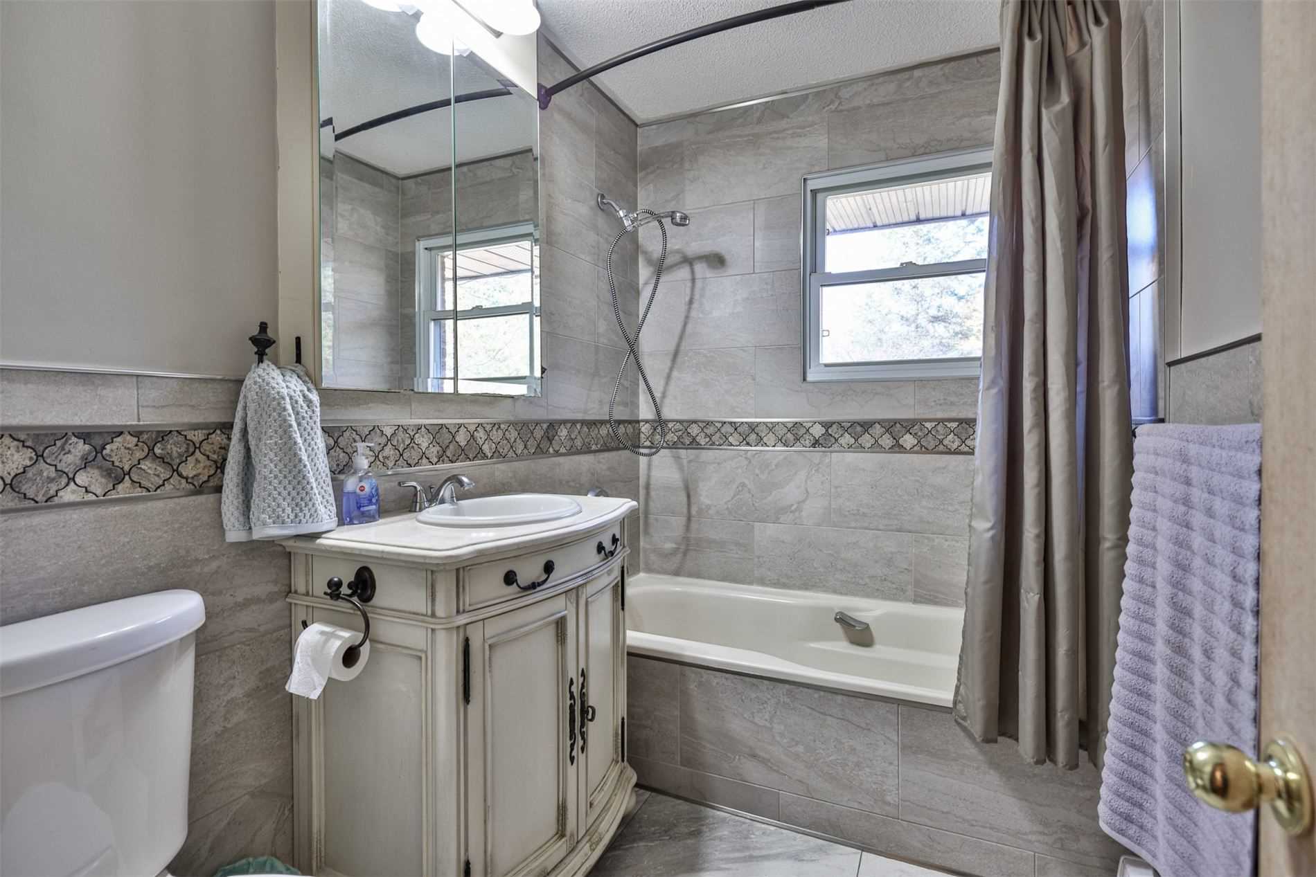 Listing N5822074 - Large Photo # 34