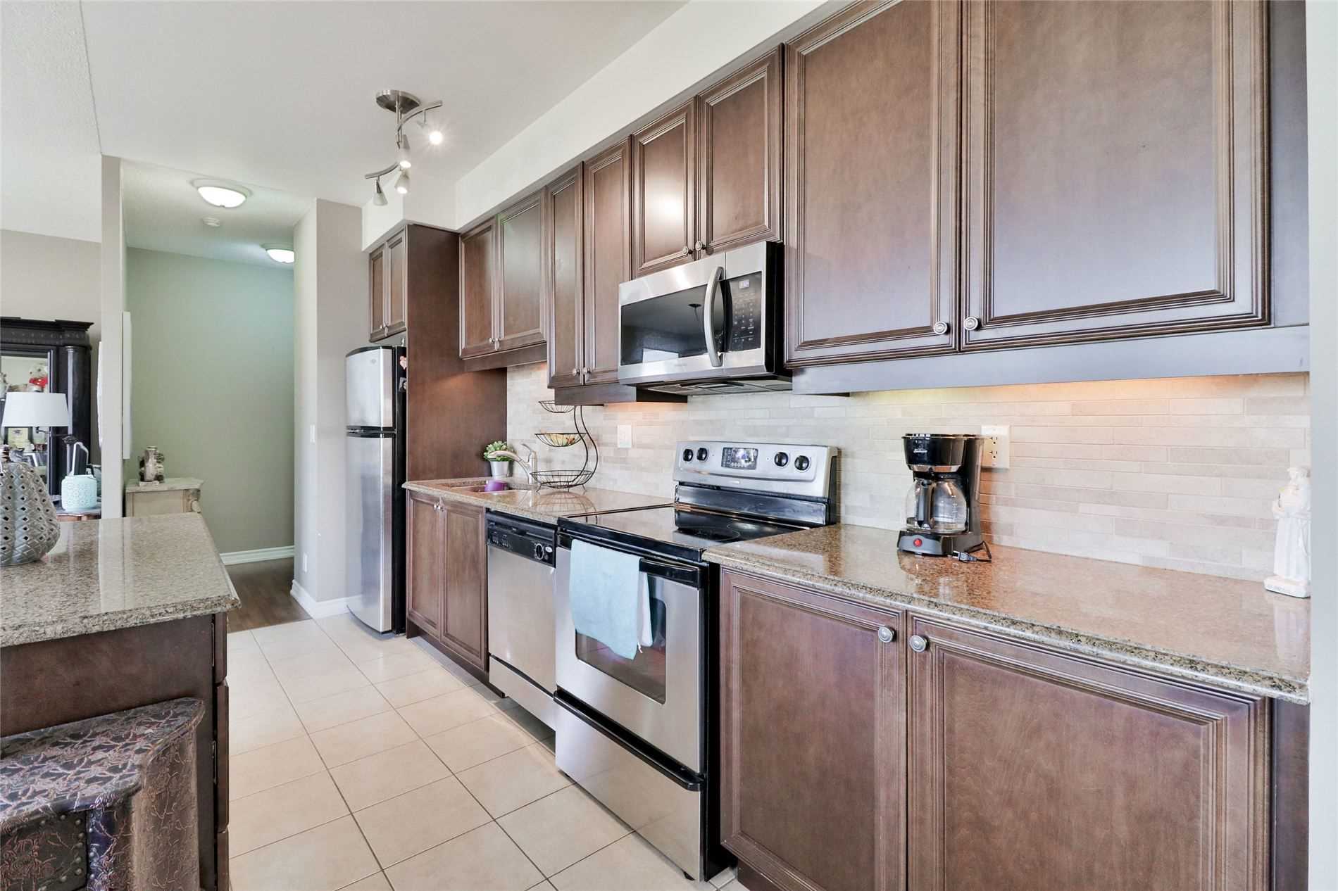 9225 Jane Street, #504