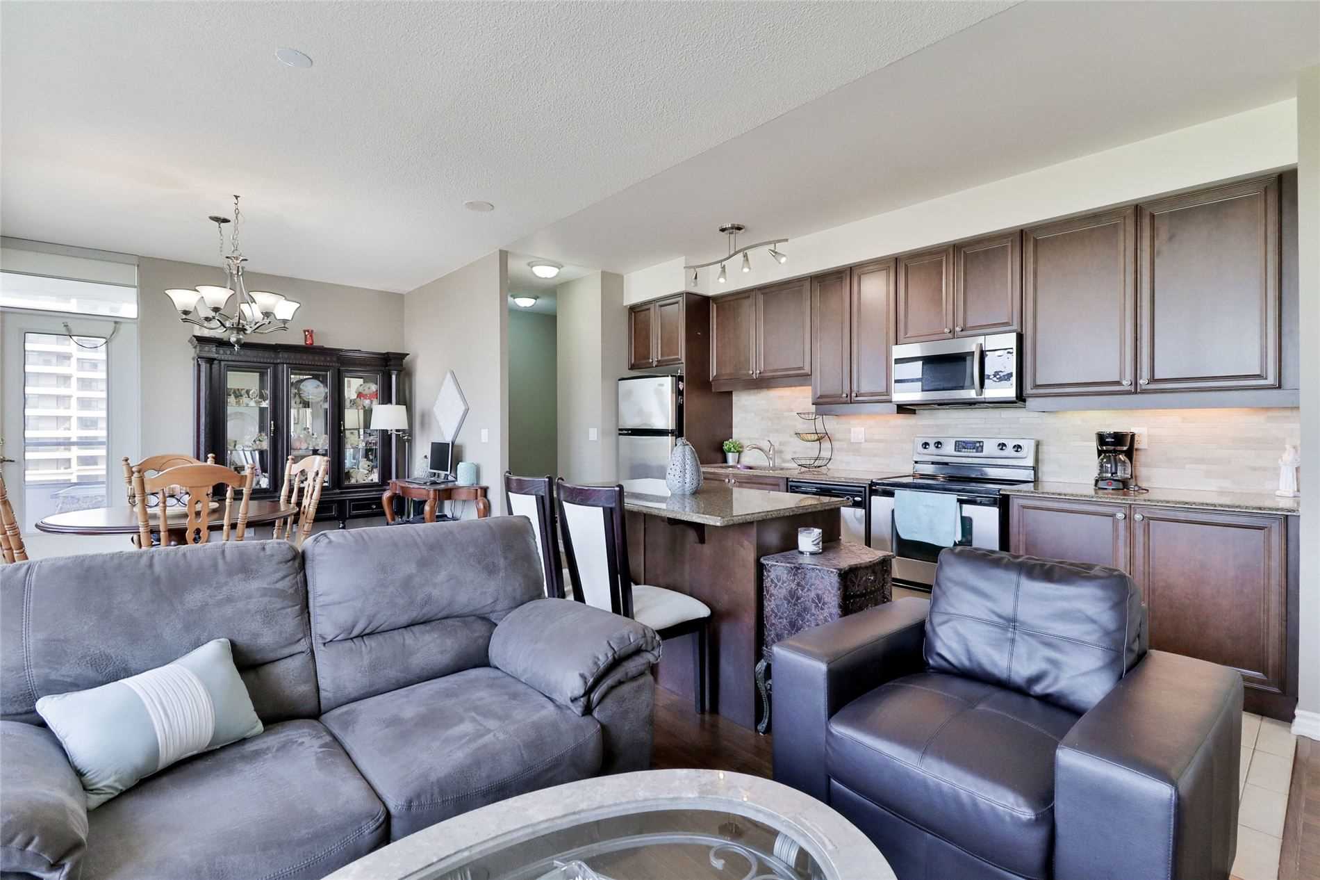 9225 Jane Street, #504