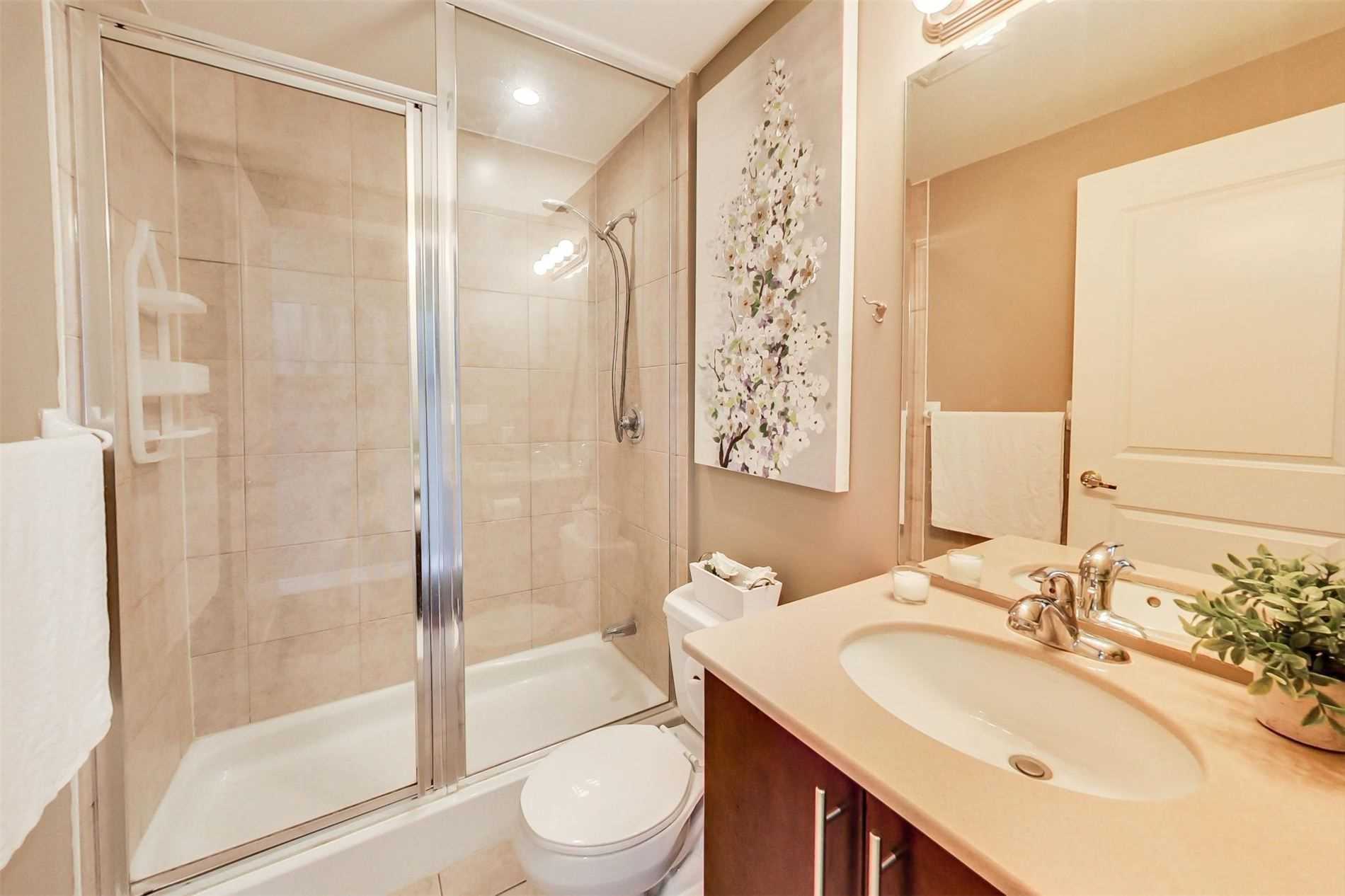 9225 Jane Street, #504