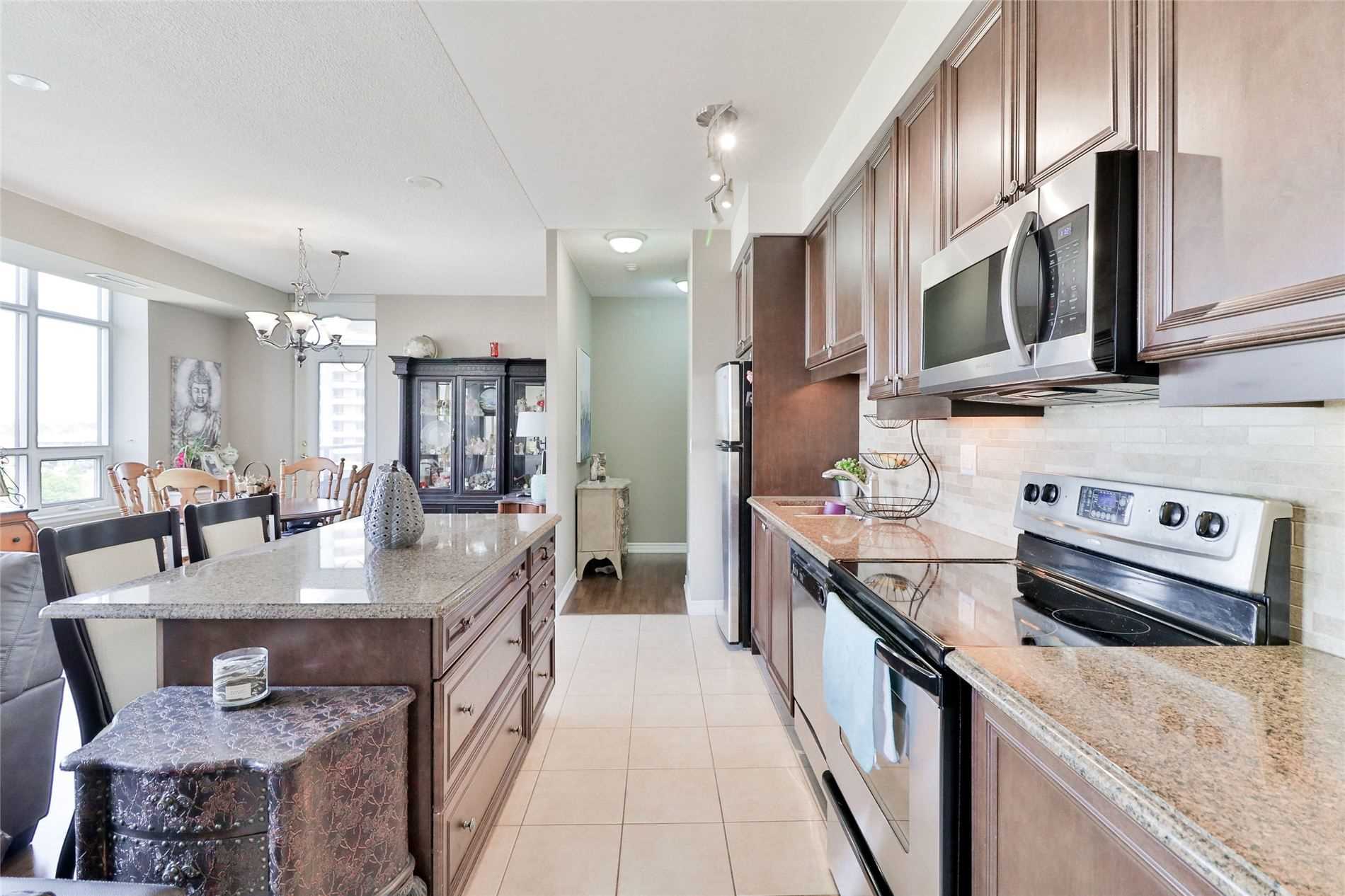9225 Jane Street, #504