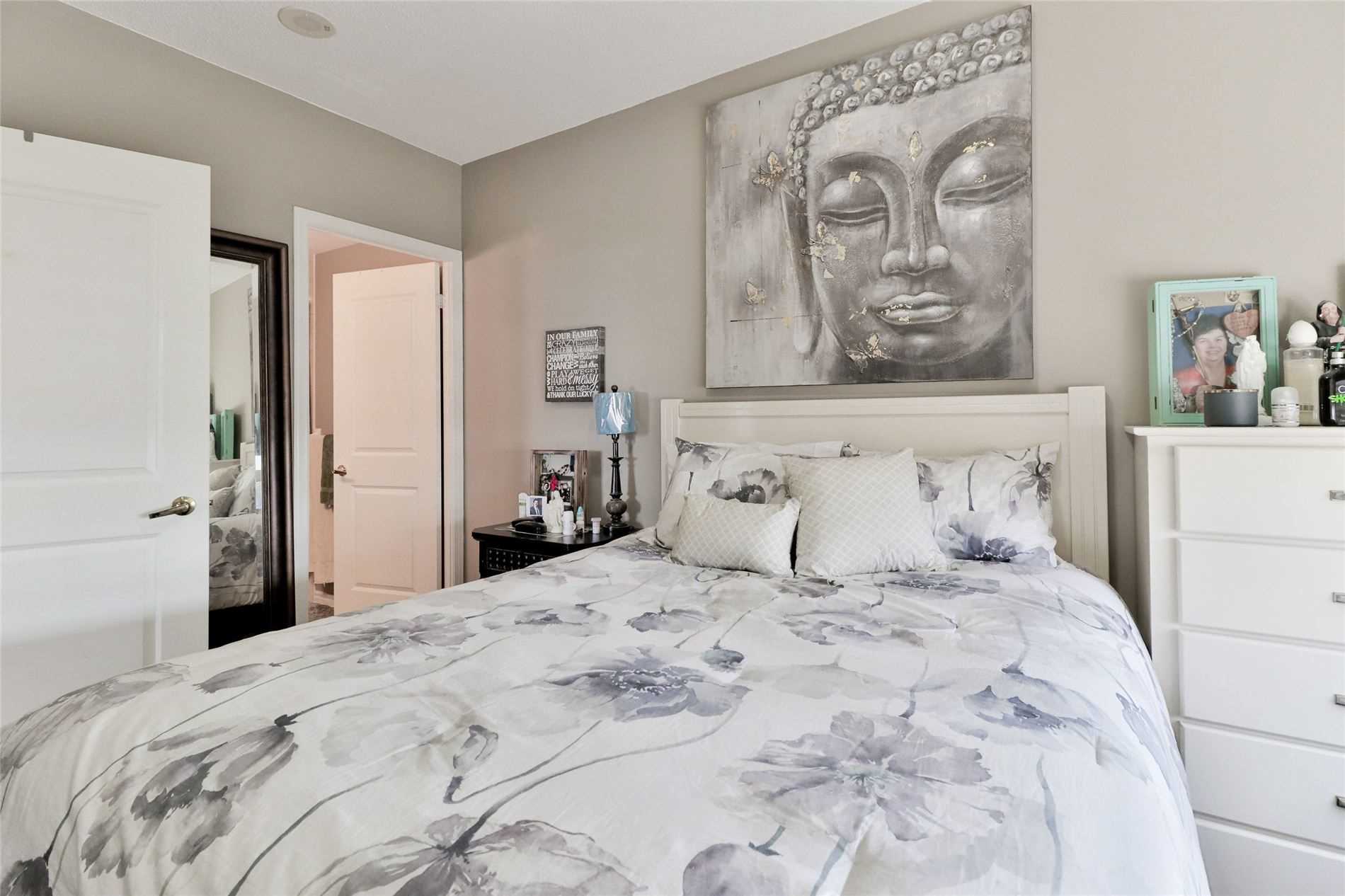 9225 Jane Street, #504