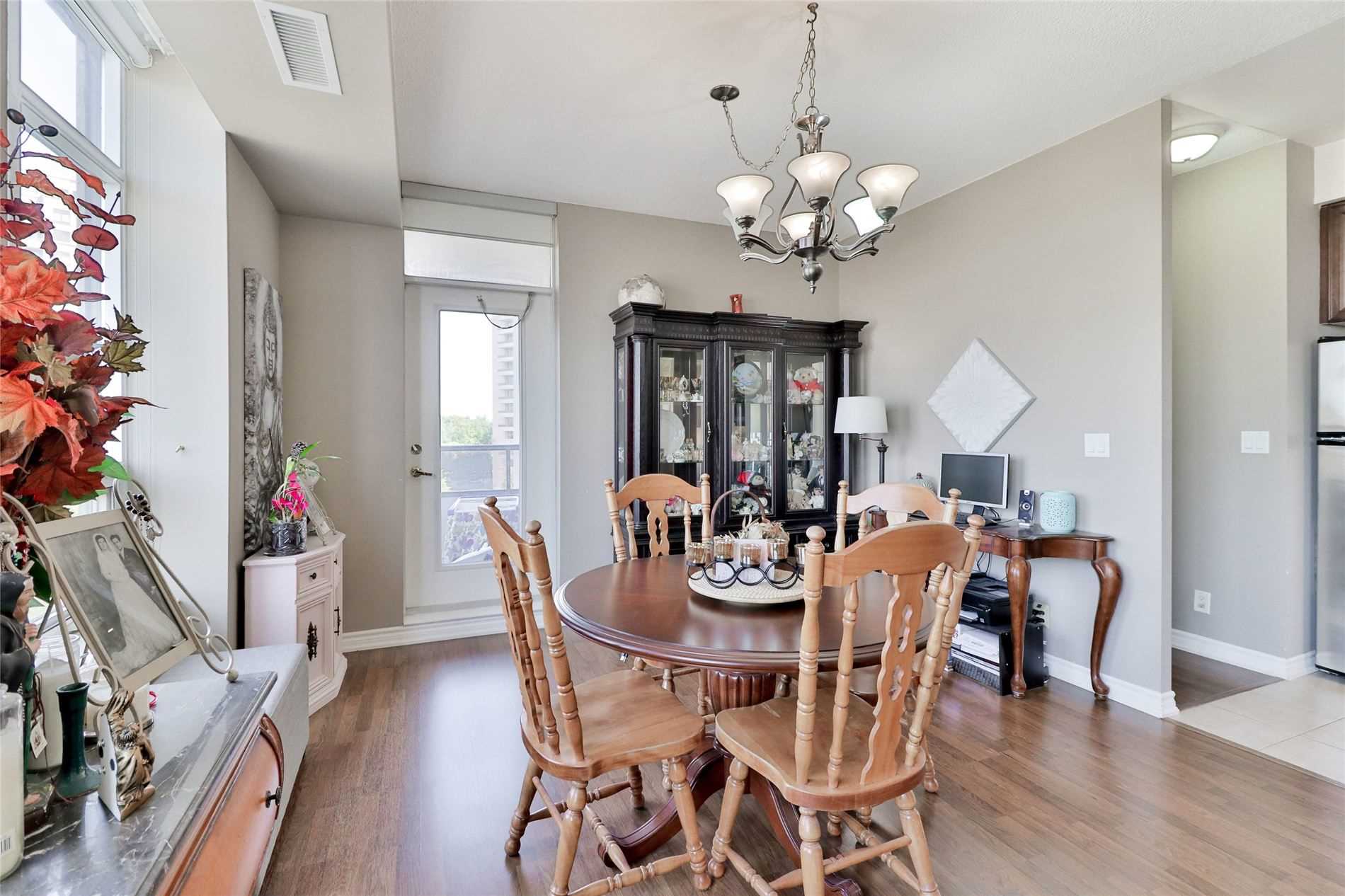 9225 Jane Street, #504