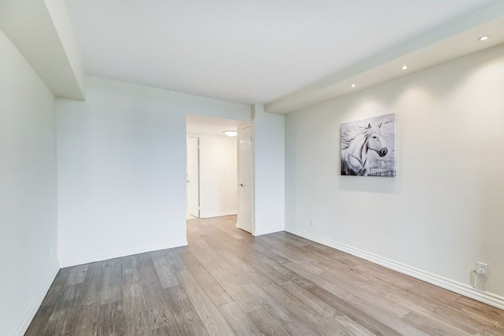 22 Clarissa Drive #1404