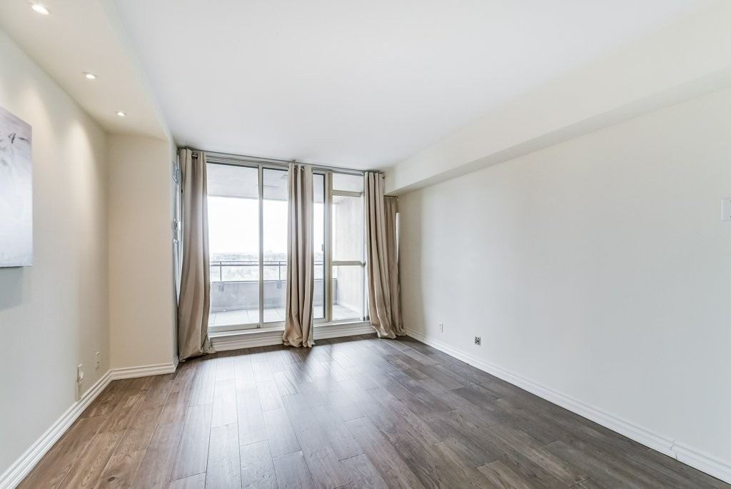 22 Clarissa Drive #1404