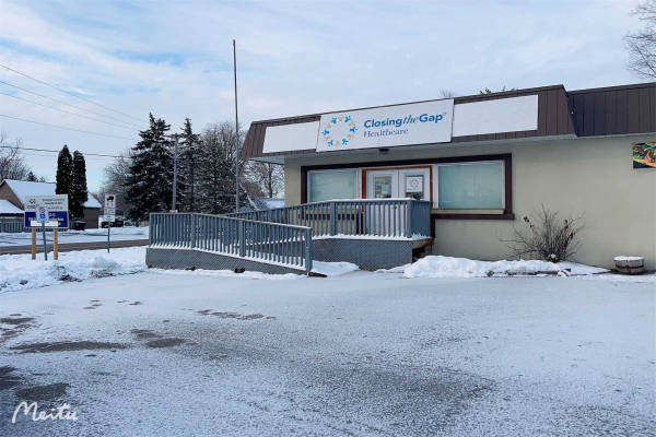 7896 Yonge St, Innisfil
