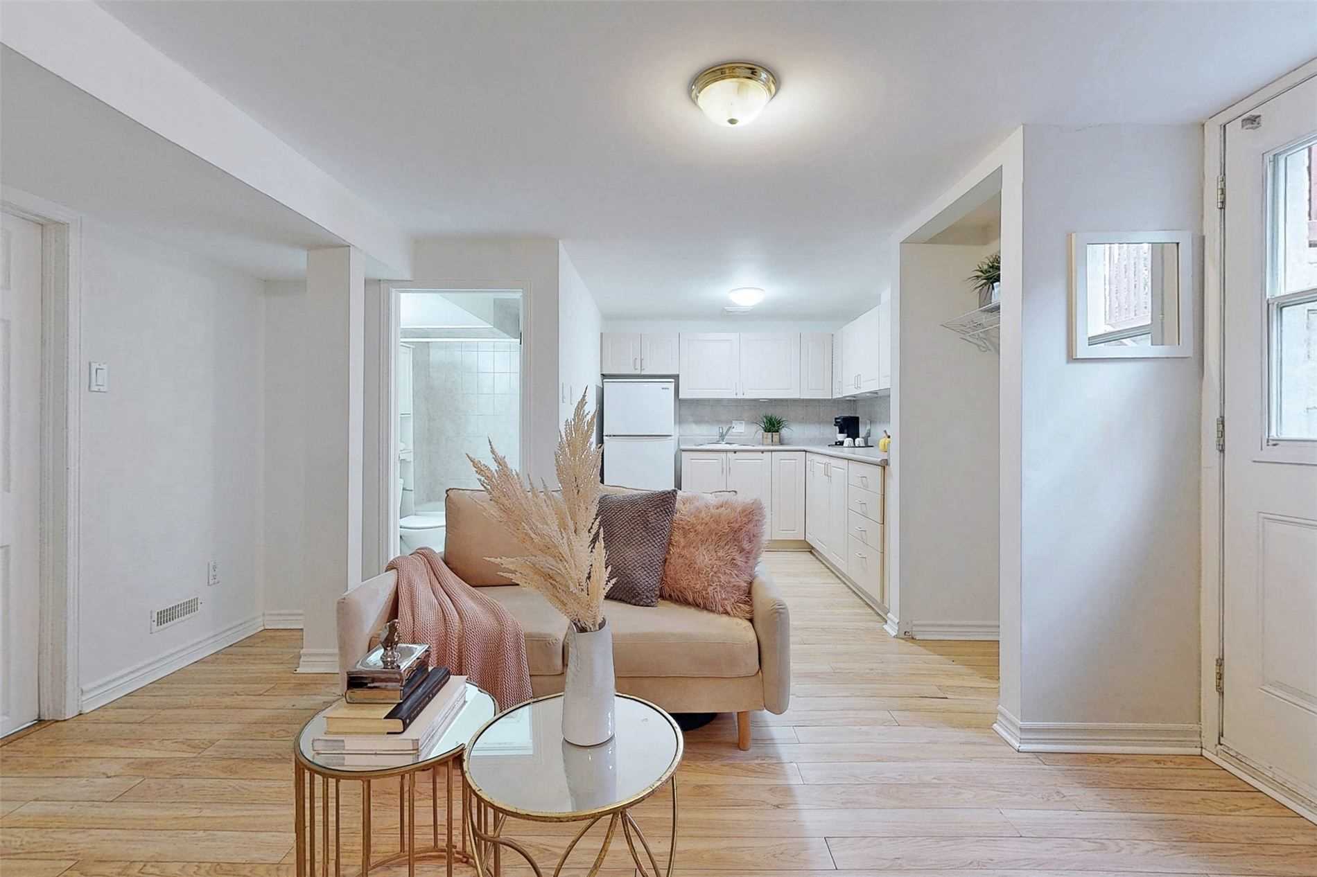 5 Shady Lane Cres