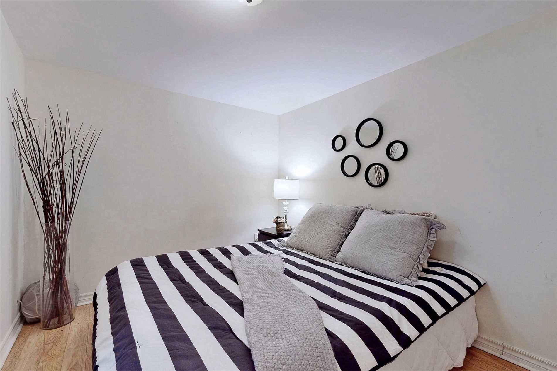 5 Shady Lane Cres
