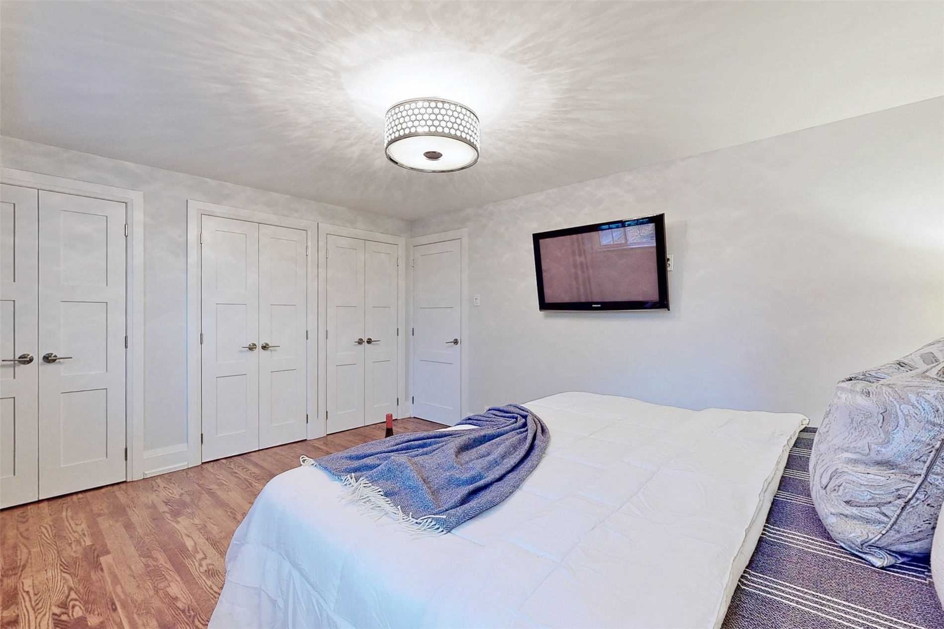 5 Shady Lane Cres