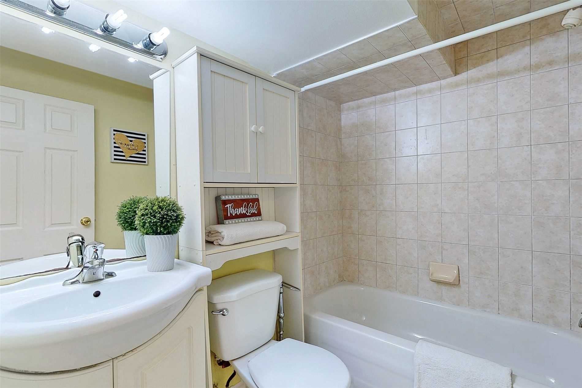 5 Shady Lane Cres