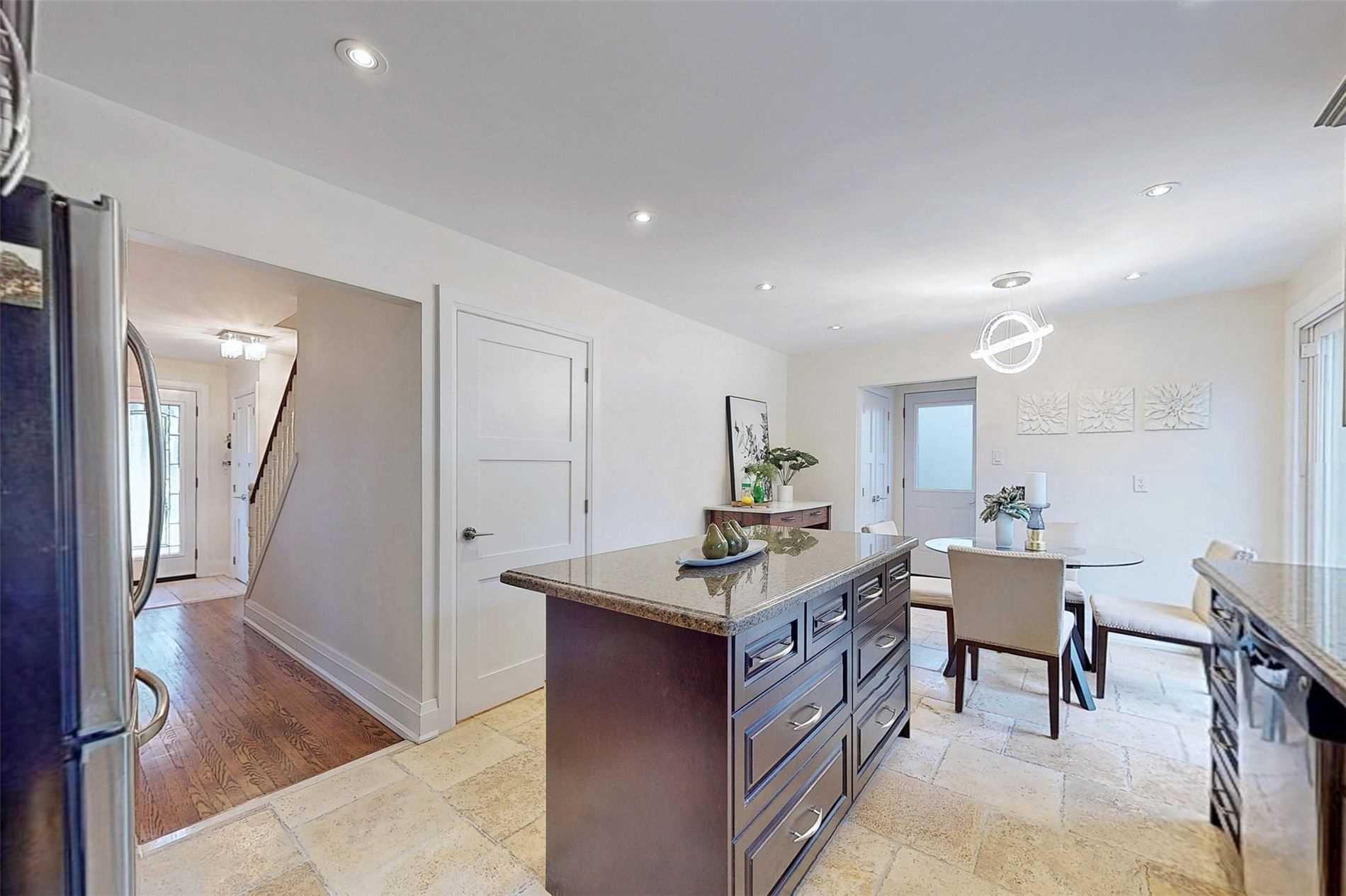 5 Shady Lane Cres
