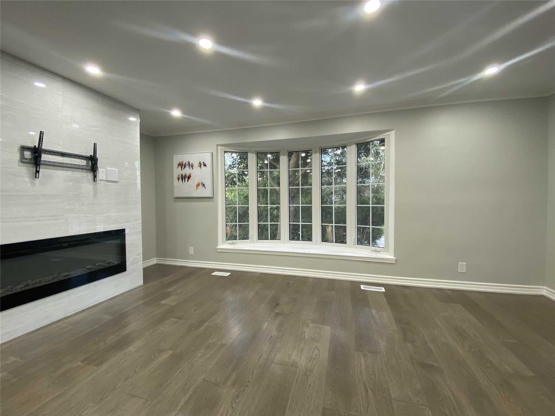 12 Sherwood Forest Drive