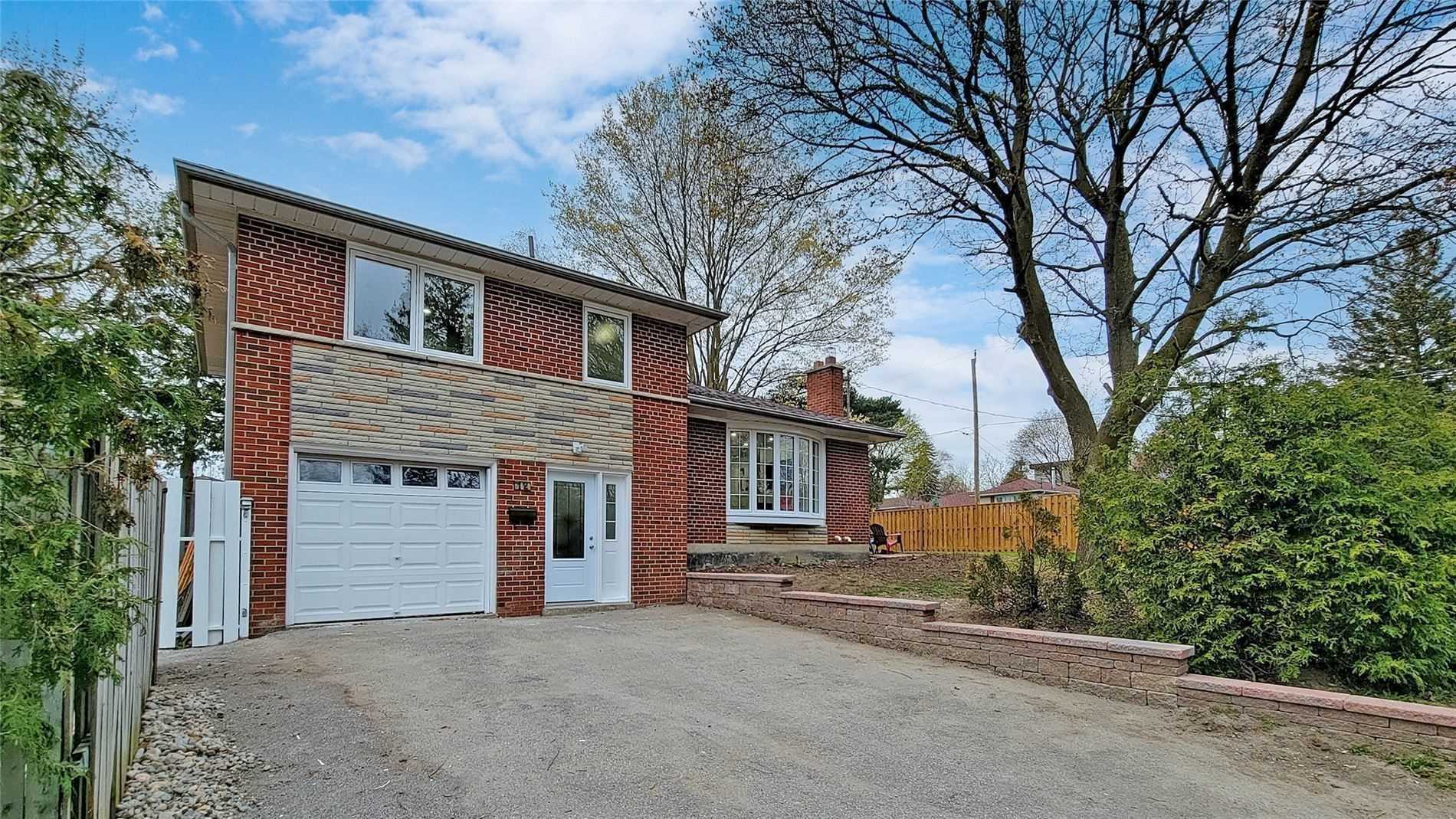 12 Sherwood Forest Drive