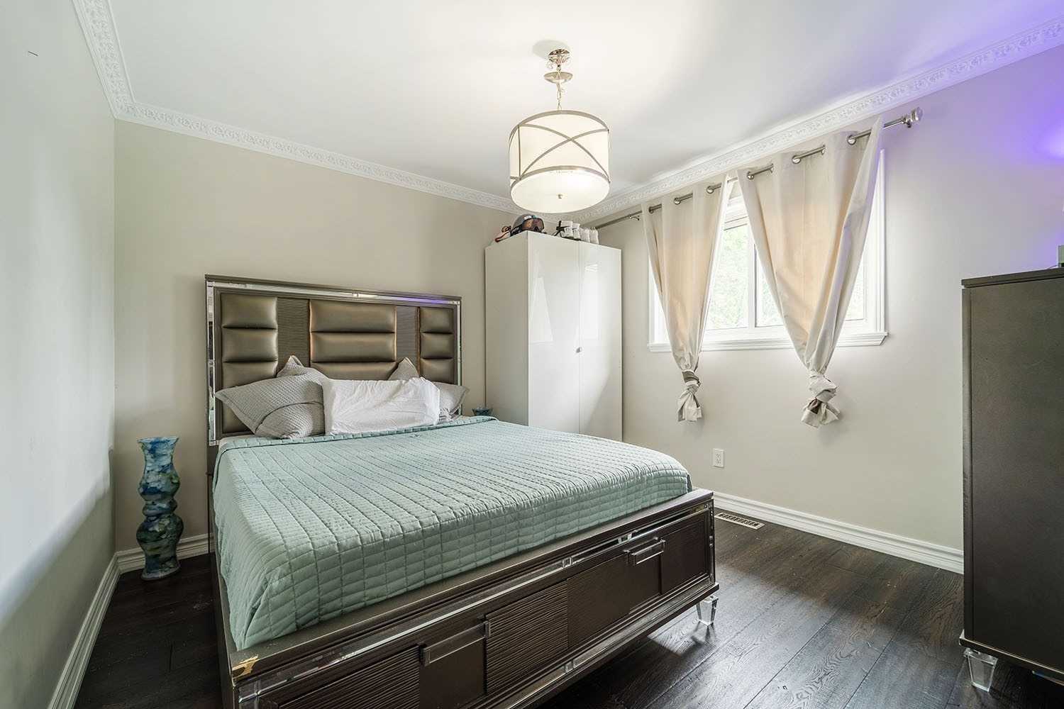 5 Greenan Rd