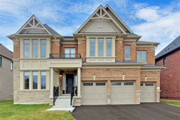 52 Klees Cres, Aurora