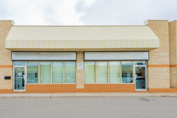 418 Hanlan Rd, Vaughan