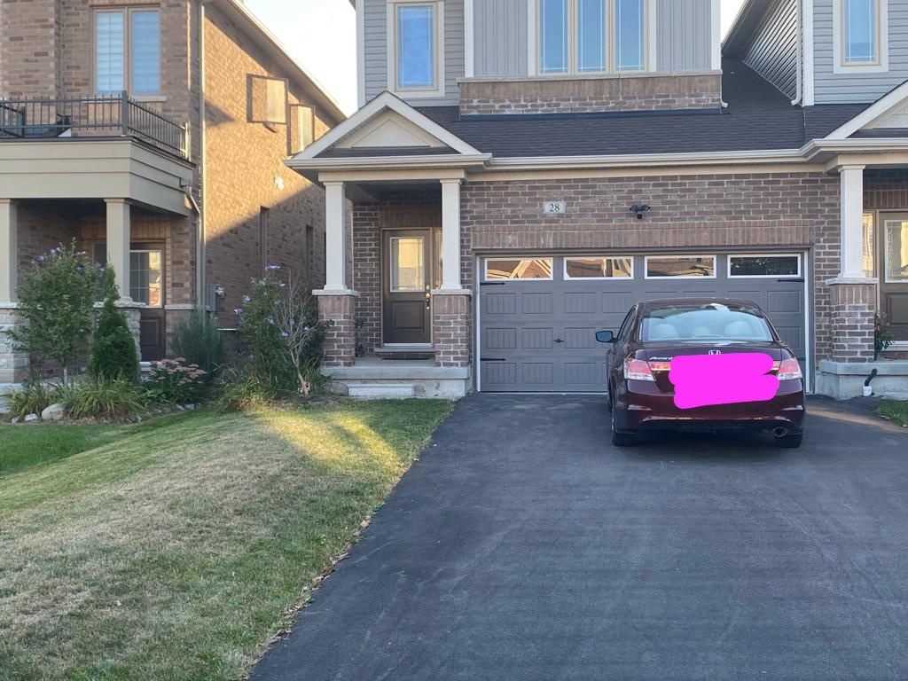 28 Hoard Ave N