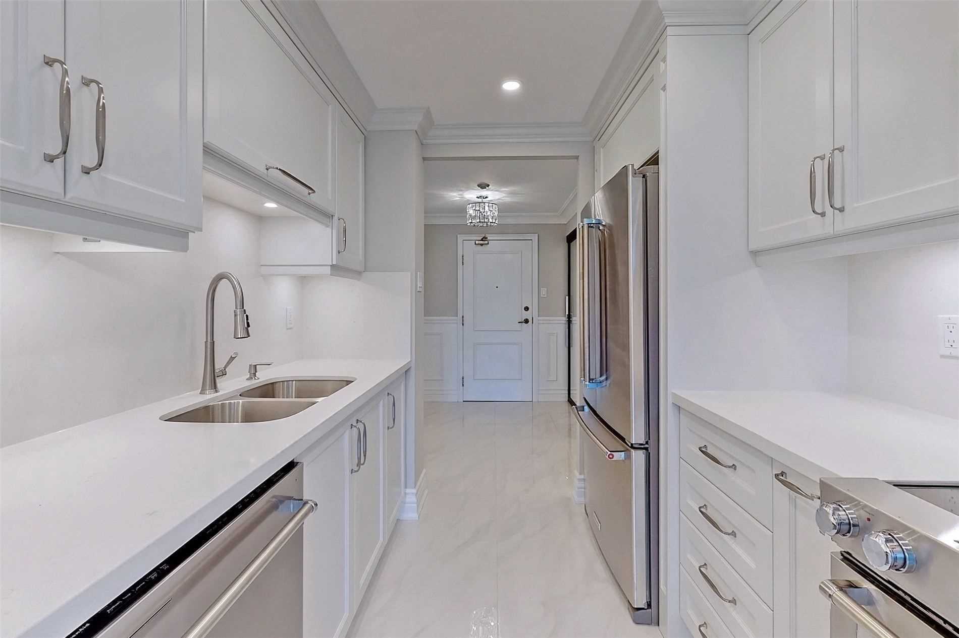 7 Townsgate Dr, #312