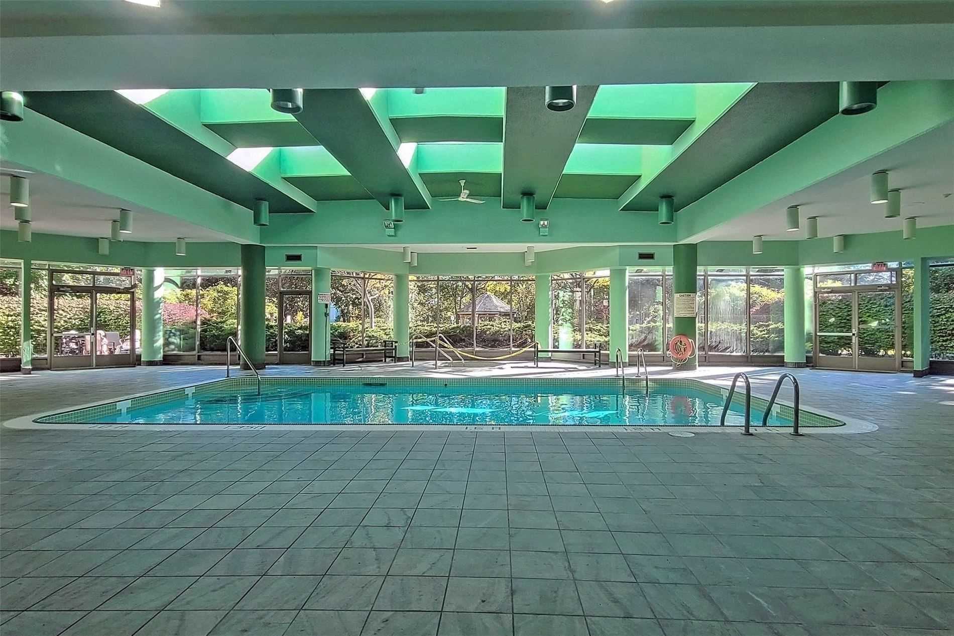 7 Townsgate Dr, #312