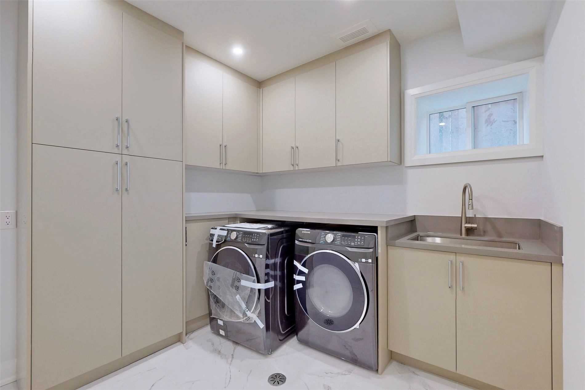 147 Royal Orchard Boulevard