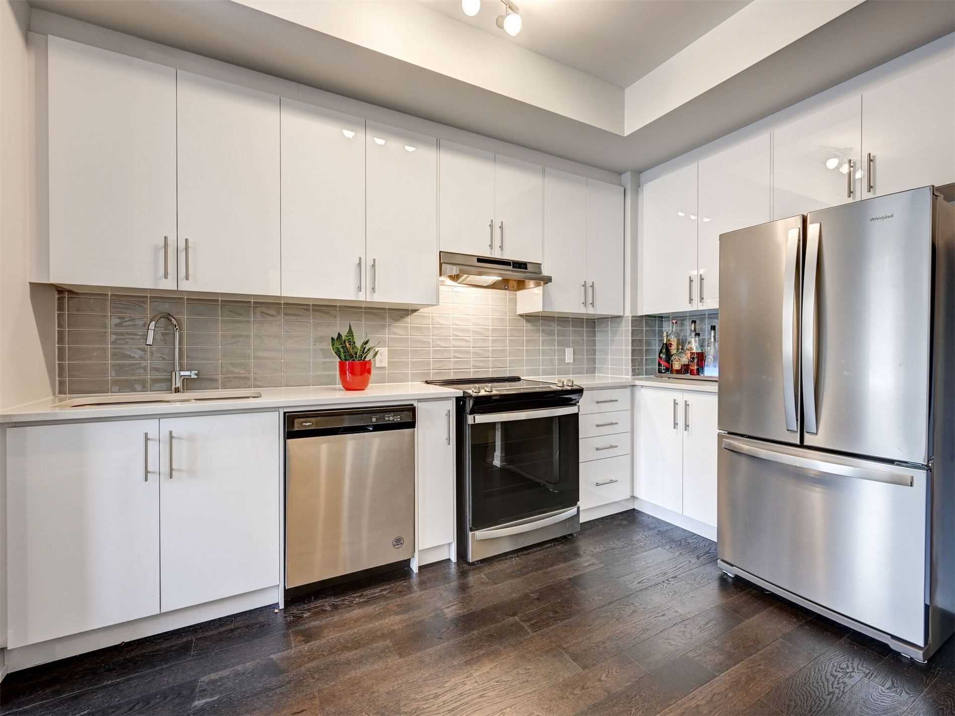 9560 Islington Ave, #114