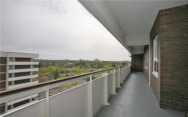 1 Royal Orchard Blvd, #1409