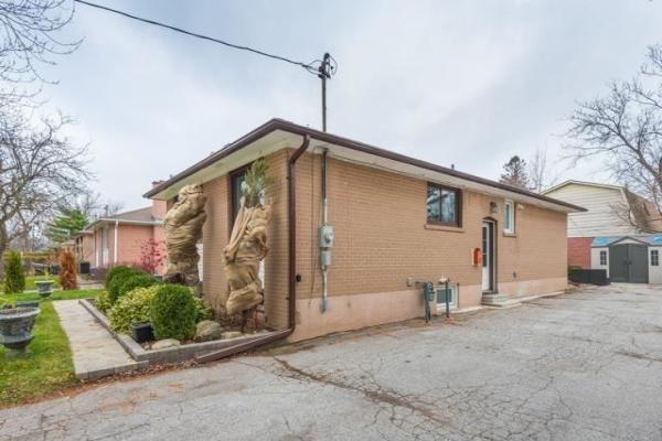 399 Lynett Cres, Richmond Hill