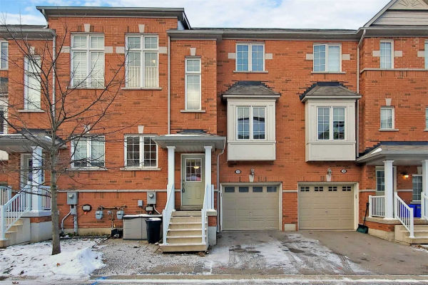 15 Old Colony Rd, Richmond Hill