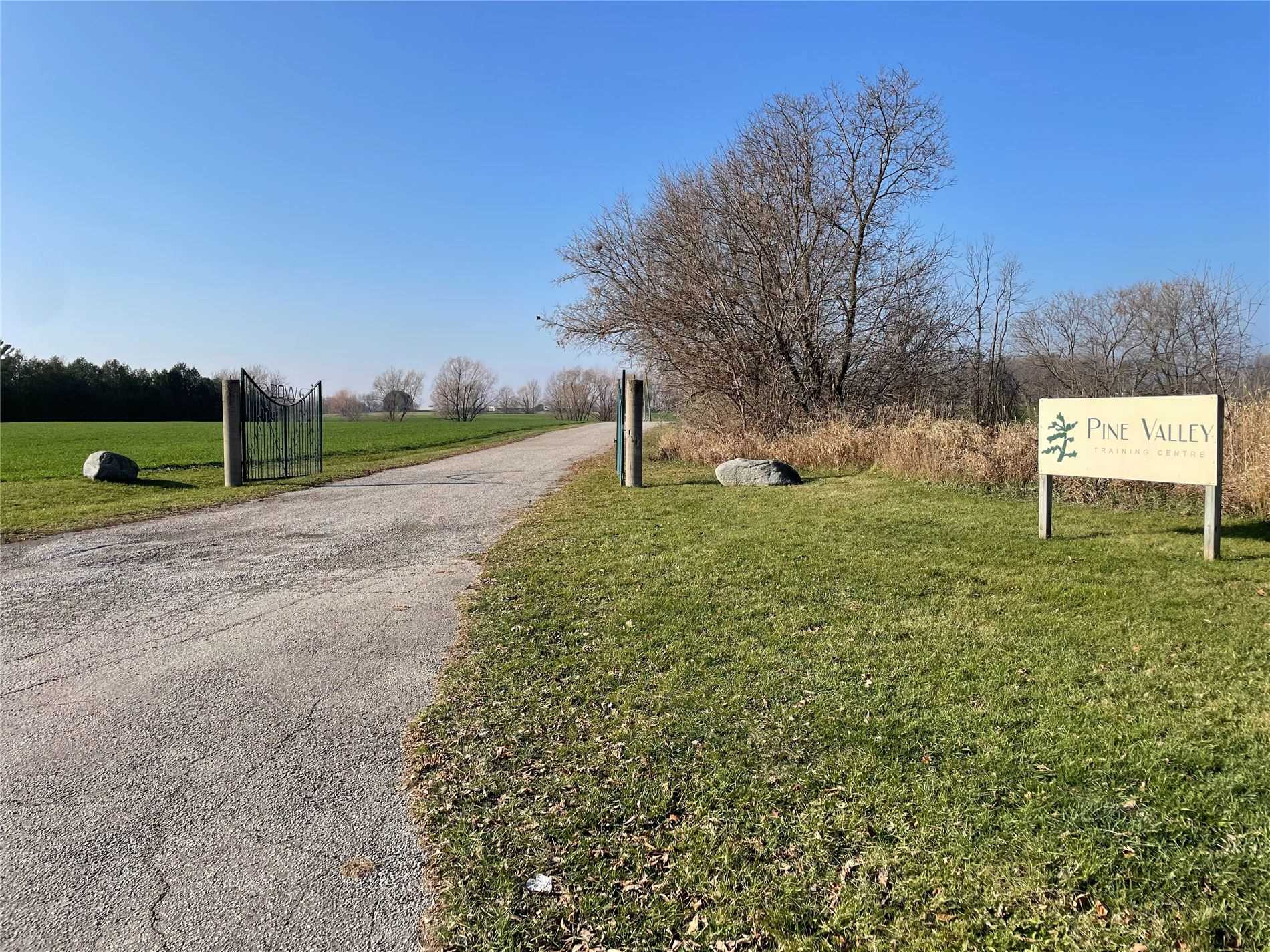 Listing N5833490 - Large Photo # 1