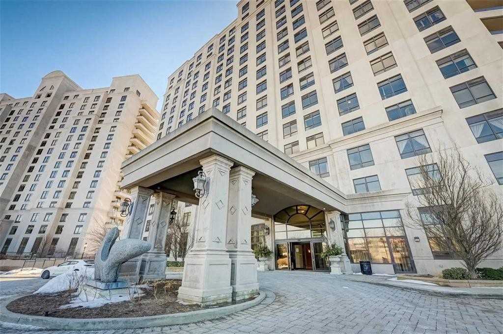 9235 Jane St, #1507