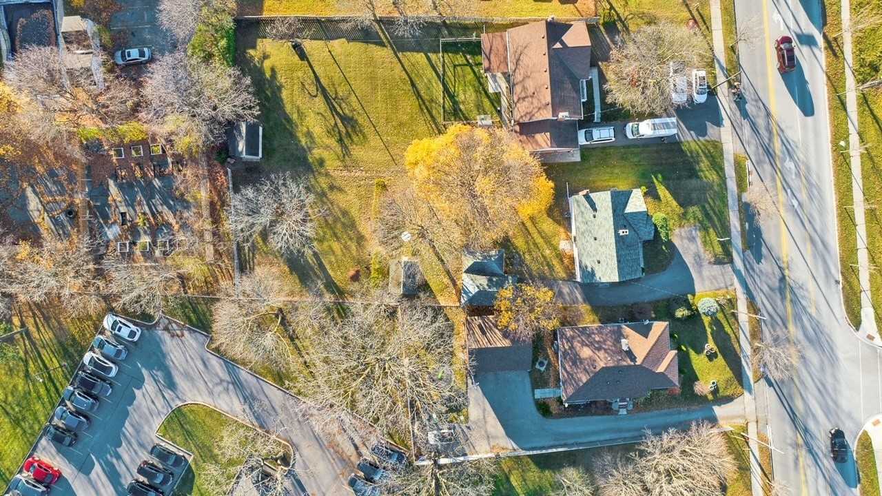 164 Eagle Street, #Upper