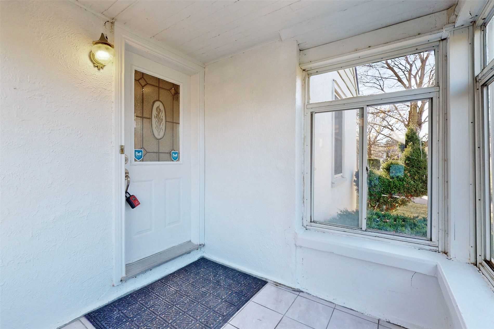 164 Eagle Street, #Upper
