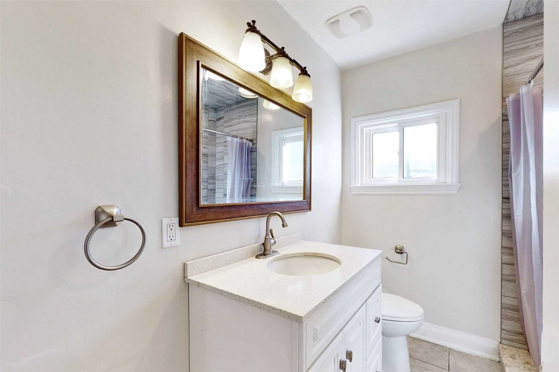 164 Eagle Street, #Upper