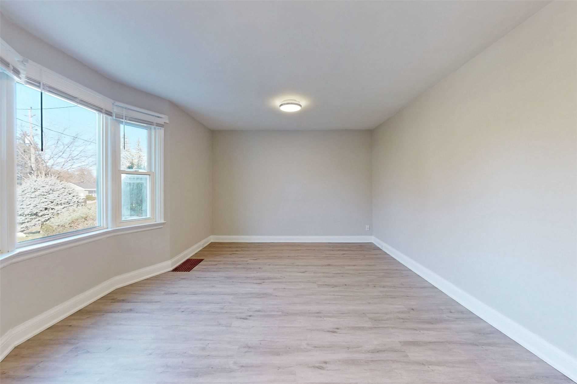 164 Eagle Street, #Upper