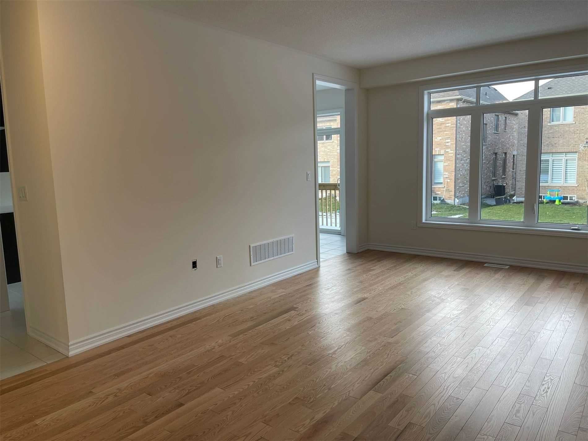 2268 Grainger Loop