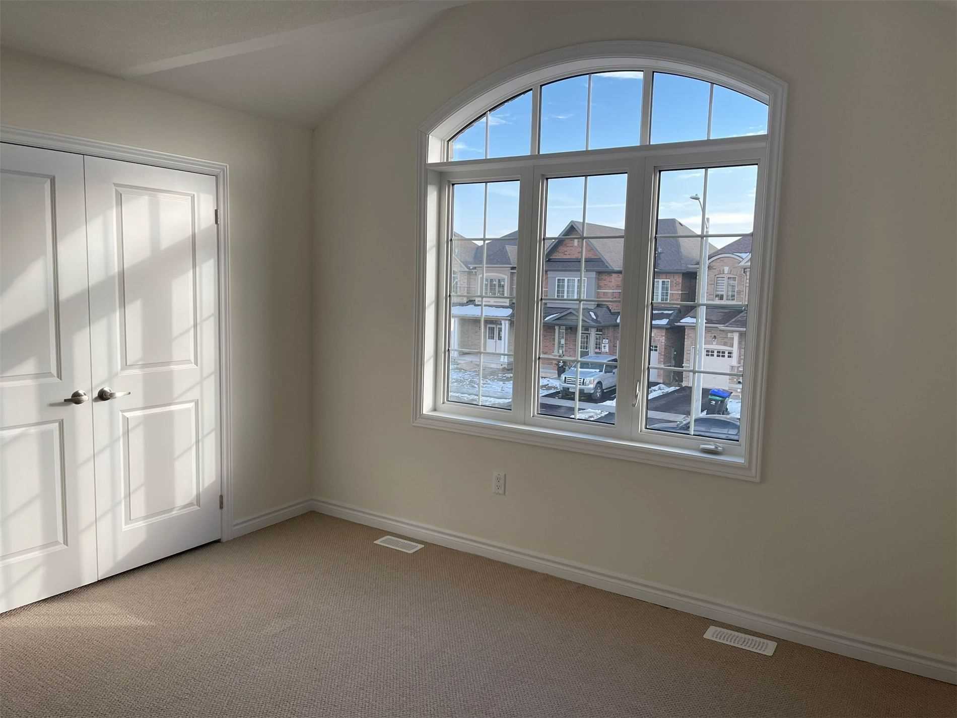 2268 Grainger Loop