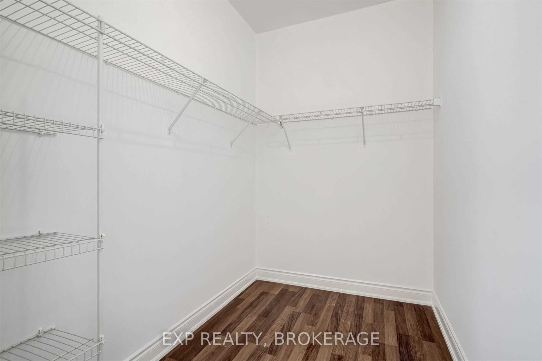 Listing N5837840 - Large Photo # 23