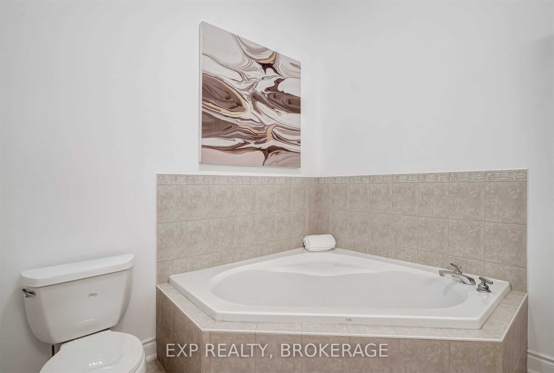 Listing N5837840 - Large Photo # 22