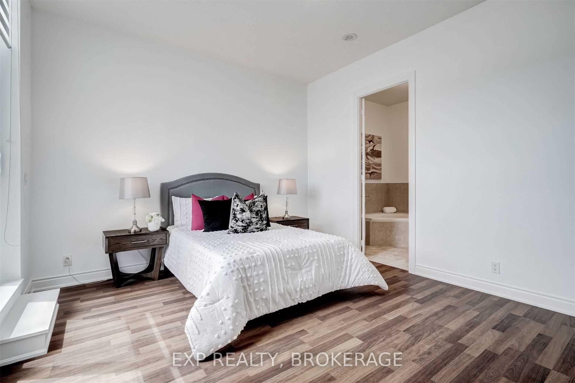 Listing N5837840 - Large Photo # 19